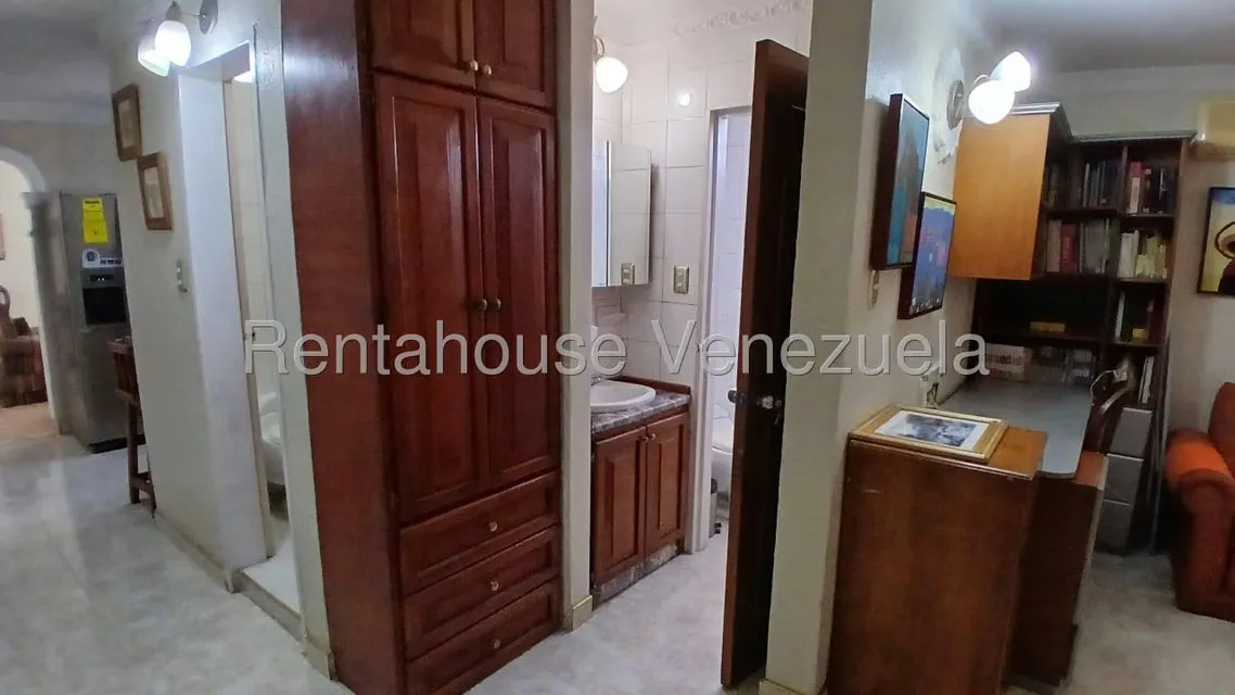 Apartamento (1 Nivel) en Alquiler en Zona Oeste, Lara - 19