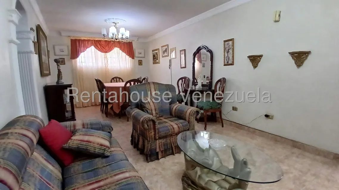 Apartamento (1 Nivel) en Alquiler en Zona Oeste, Lara - 3