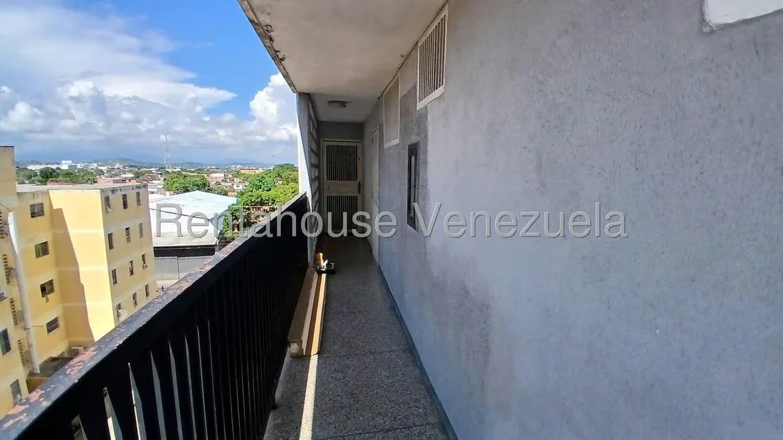 Apartamento (1 Nivel) en Alquiler en Zona Oeste, Lara - 33