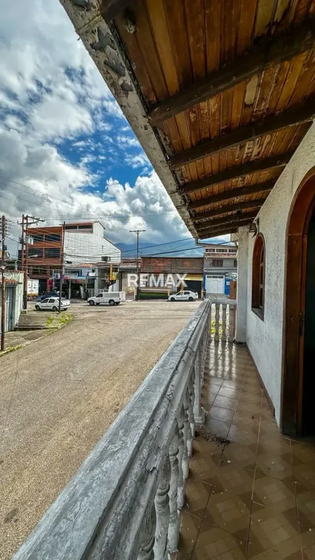 Casa en venta La Concordia, calle 4 bajando hacia el Registro mercantil - 11