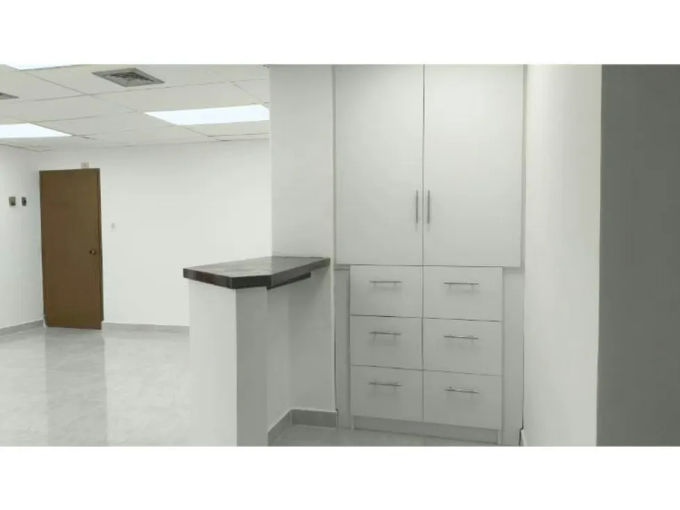 Alquilo oficina 80m2 Santa Paula 3054 - 4