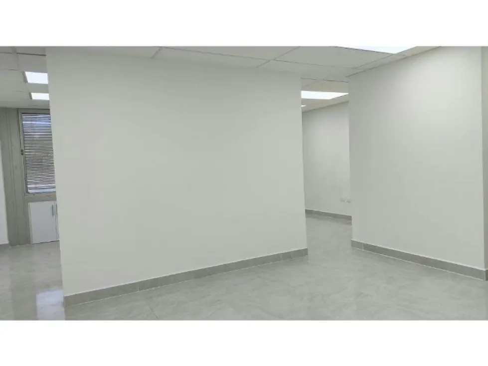 Alquilo oficina 80m2 Santa Paula 3054 - 6