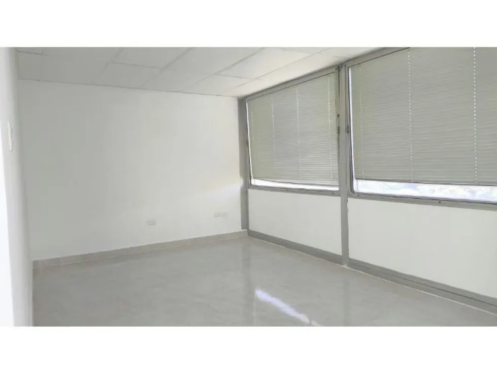 Alquilo oficina 80m2 Santa Paula 3054 - 8