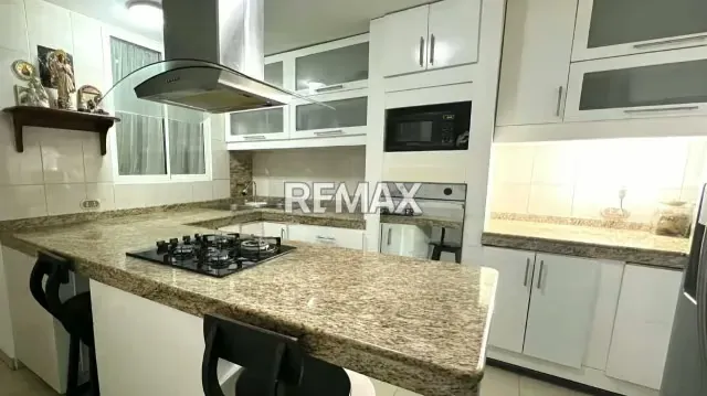 VENTA TH EN VILLA SOLARIEGA CLUB HIPICO - 8