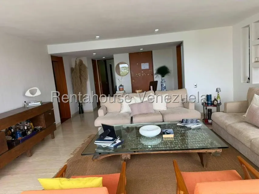 Apartamento (1 Nivel) en Alquiler en La Castellana, Distrito Metropolitano - 4