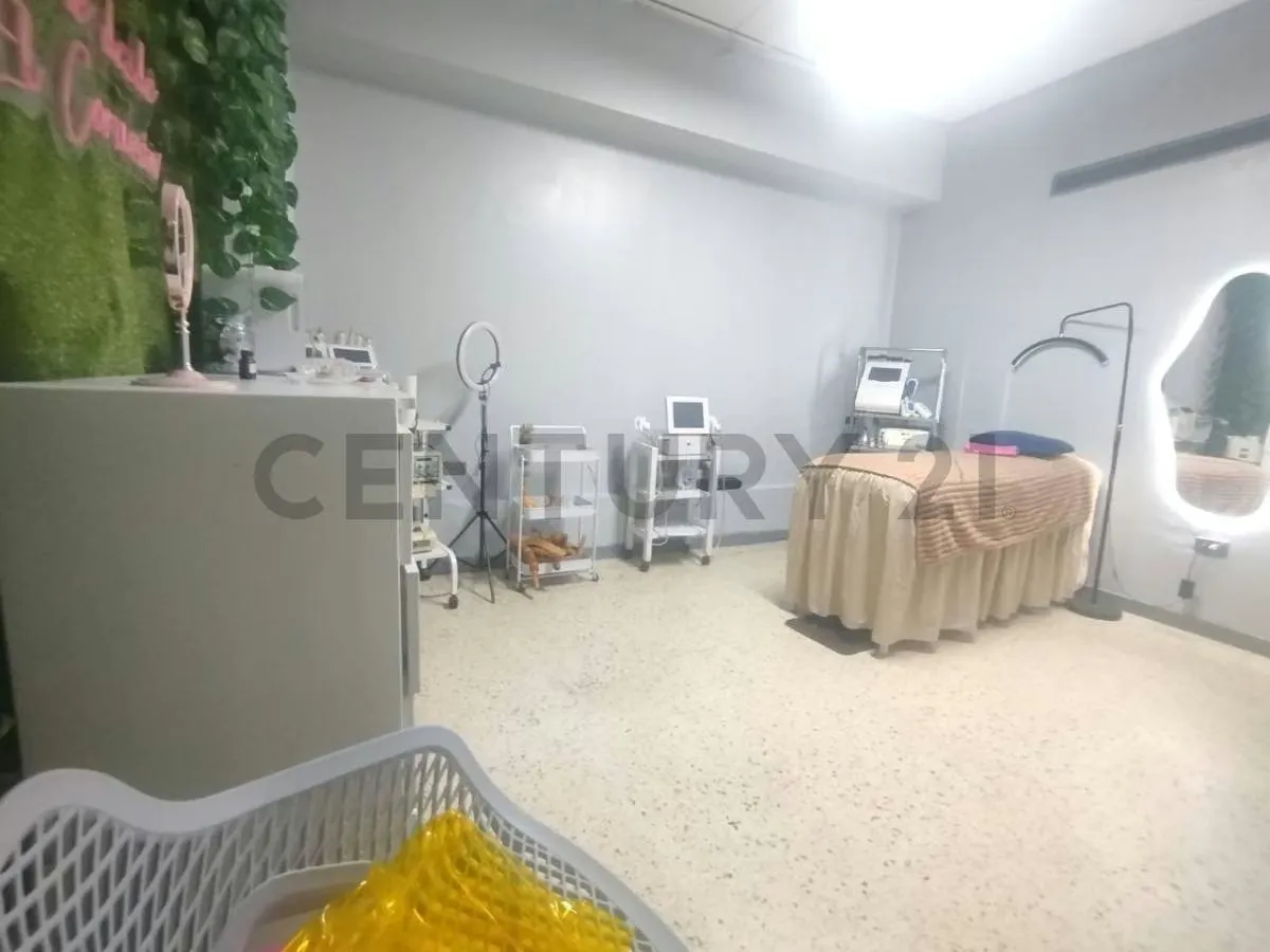 Local Comercial en Venta Ubicado en Guatire - C.C. Daymar