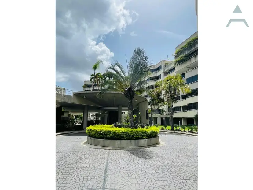 Se vende apto 365m² 3b+1s/3b+1s/2p Sebucan