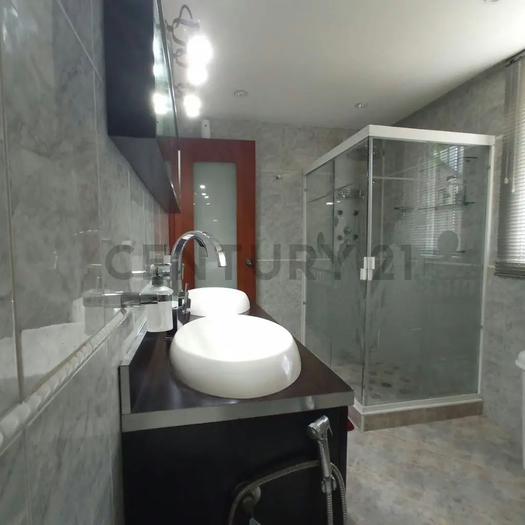 Casa-Quinta en zona exclusiva y privilegiada con excelente clima de Montaña - 14