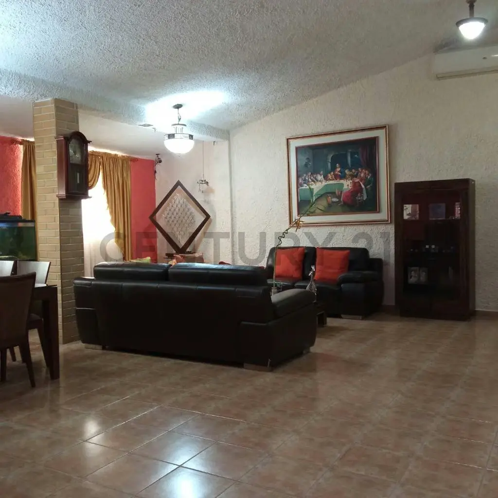 Casa-Quinta en zona exclusiva y privilegiada con excelente clima de Montaña - 10