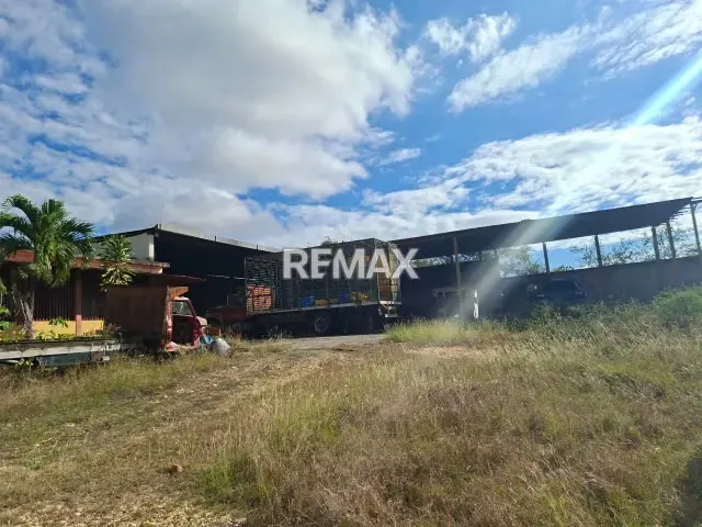 En venta Casa con Galpón y Terreno en la zona Norte de Barquisimeto - 16