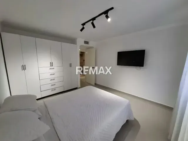 EN VENTA APARTAMENTO REMODELADO, CON ACABADOS DE PRIMERA, CONJUNTO RESIDENCIAL EL PALMAR, URB. PLAYA EL ANGEL, ISLA DE MARGARITA. - 13