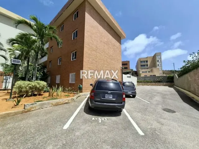 EN VENTA APARTAMENTO REMODELADO, CON ACABADOS DE PRIMERA, CONJUNTO RESIDENCIAL EL PALMAR, URB. PLAYA EL ANGEL, ISLA DE MARGARITA. - 18