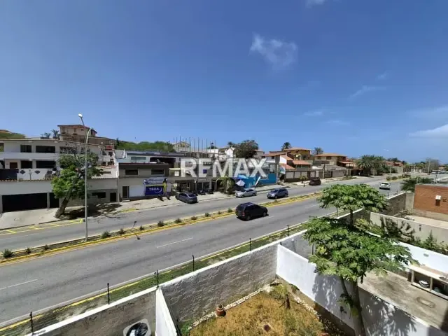 EN VENTA APARTAMENTO REMODELADO, CON ACABADOS DE PRIMERA, CONJUNTO RESIDENCIAL EL PALMAR, URB. PLAYA EL ANGEL, ISLA DE MARGARITA. - 20