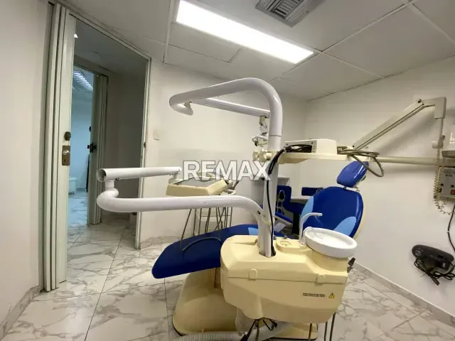 Alquiler de cubículo profesional con equipamiento odontológico en La California Norte - 4