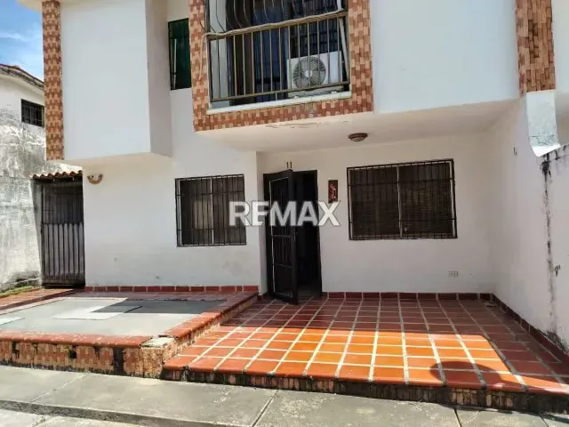 SE VENDE EN CABUDARE URB, MI CIELITO- AV. RIVEREÑAEÑA