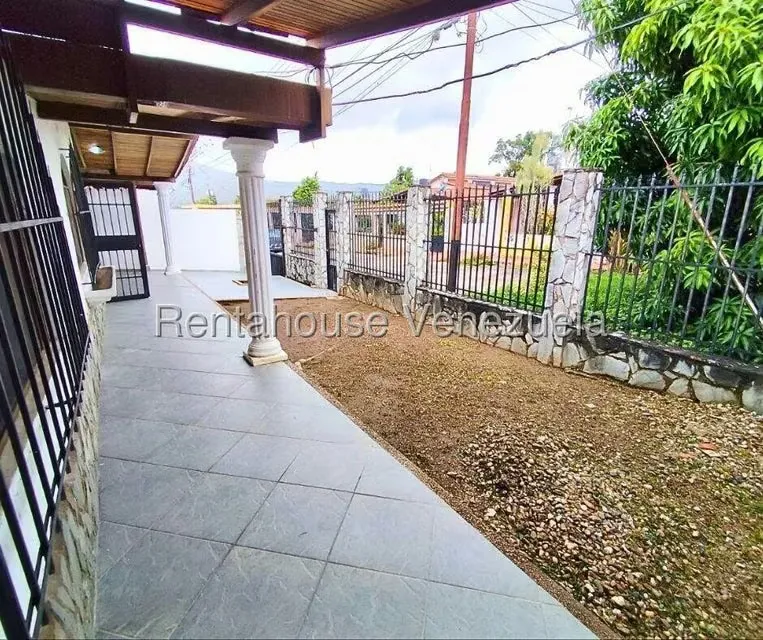 Casa (1 Nivel) en Venta en La Mora II, Aragua - 32