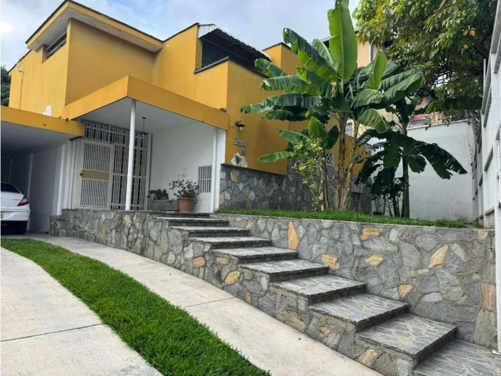 Se vende casa 500m² 3h+s/3b+s/6e Terrazas de las acacias