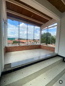 Vista 12