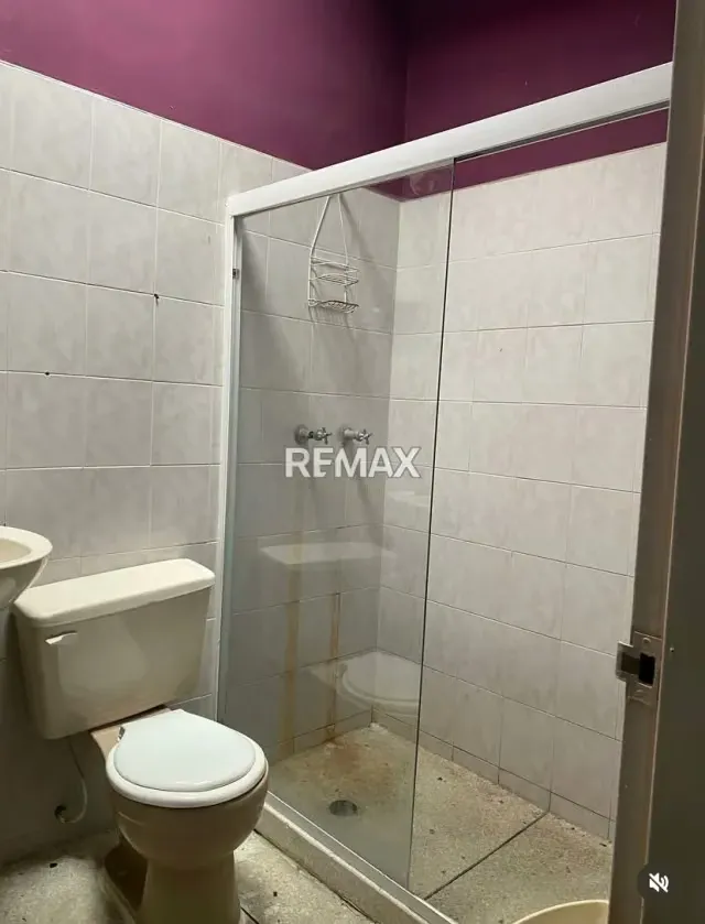 En Venta Amplia Casa en Urb. Valle Hondo. Cabudare - 5