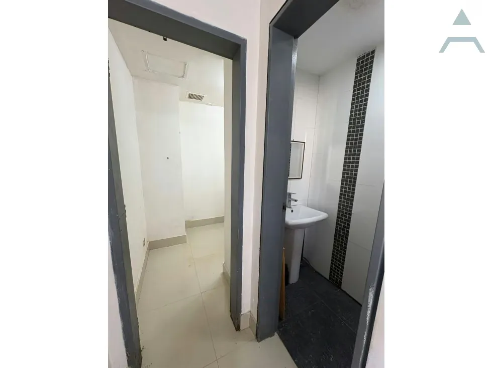 Se alquila Local Comercial 72m² 2b Macaracuay - 12