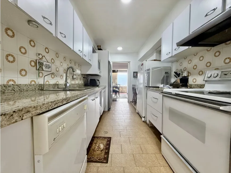 Vendo Ph dúplex c/ vista al Ávila 470m2 Los Naranjos 4761 - 5