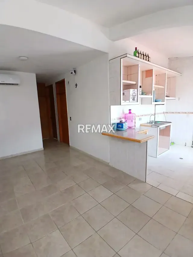 EN ALQUILER Hermosa y Cómoda Casa URBANIZACIÓN DON AURELIO ZONA NORTE - 2