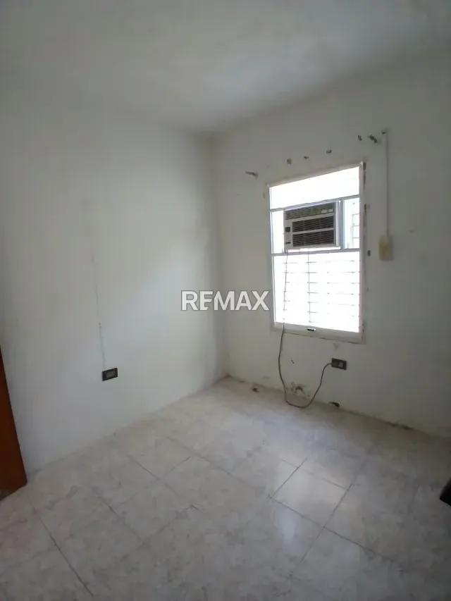 EN ALQUILER Hermosa y Cómoda Casa URBANIZACIÓN DON AURELIO ZONA NORTE - 6
