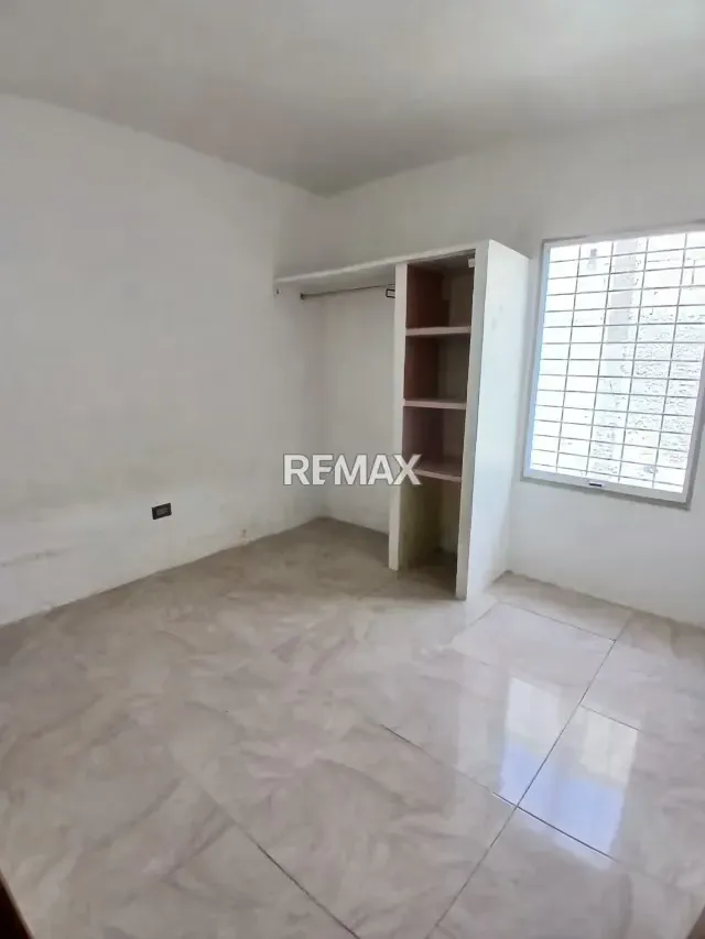 EN ALQUILER Hermosa y Cómoda Casa URBANIZACIÓN DON AURELIO ZONA NORTE - 7