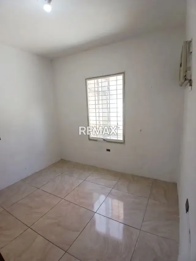 EN ALQUILER Hermosa y Cómoda Casa URBANIZACIÓN DON AURELIO ZONA NORTE - 8
