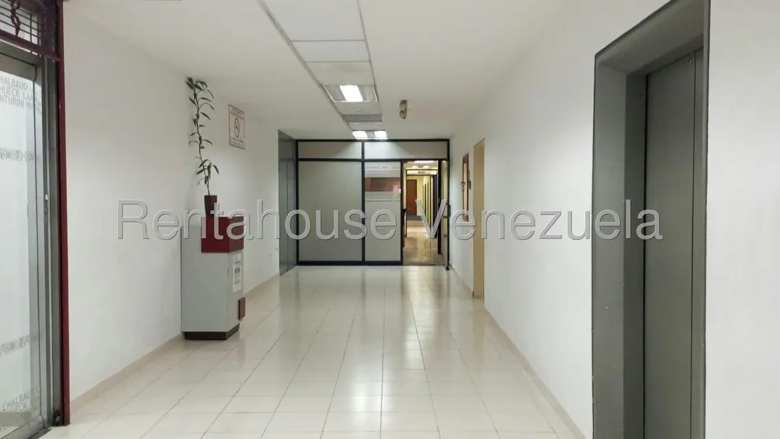 Oficina en Alquiler en Los Ruices, Distrito Metropolitano