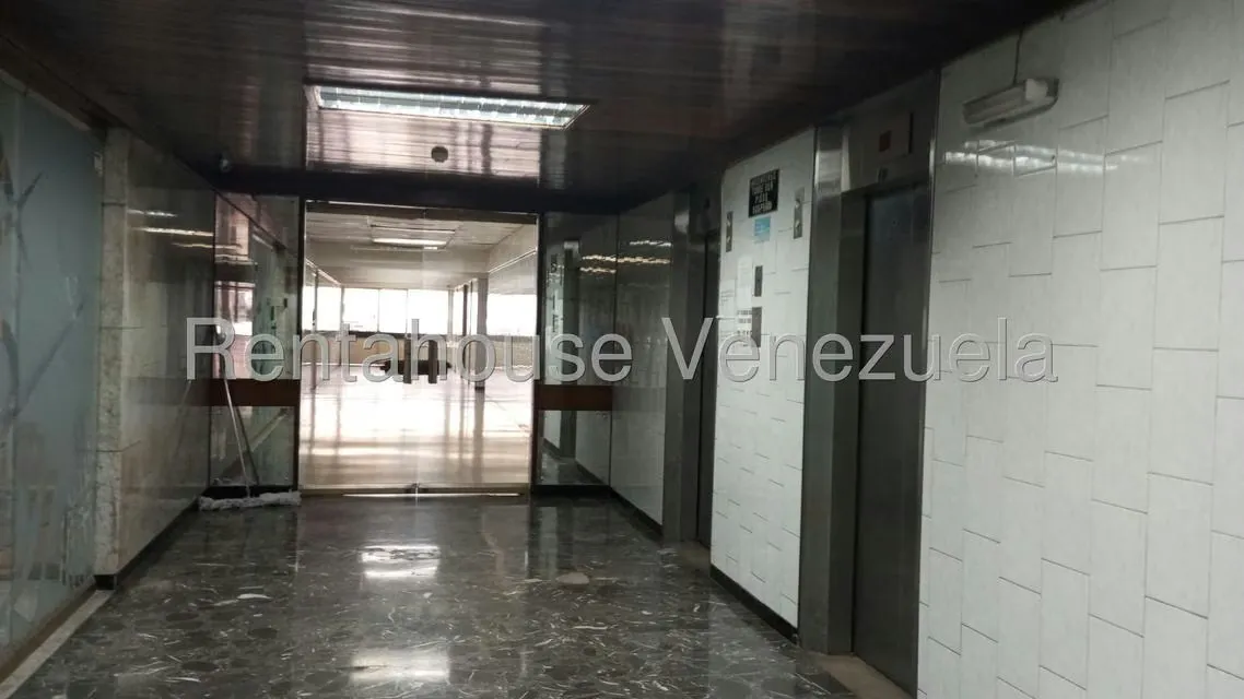 Oficina en Alquiler en Los Ruices, Distrito Metropolitano - 12
