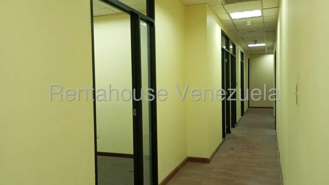 Oficina en Alquiler en Los Ruices, Distrito Metropolitano - 21