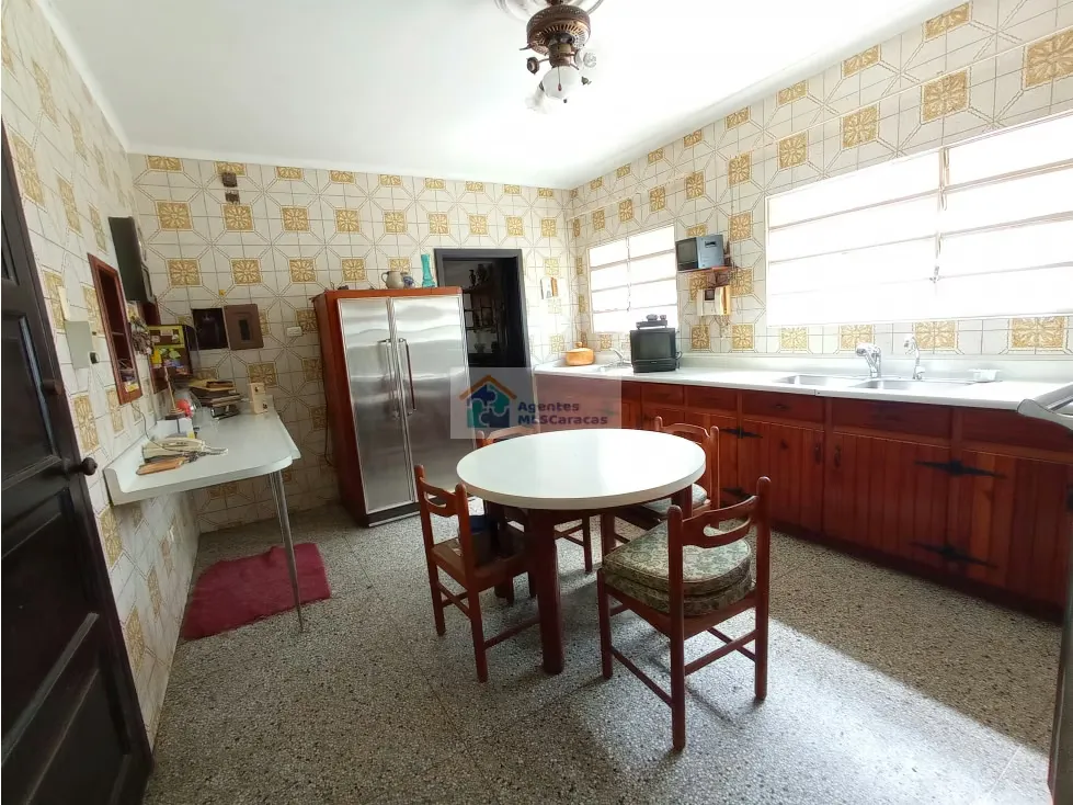 Alquilo casa 900m2 San Román 4324 - 17