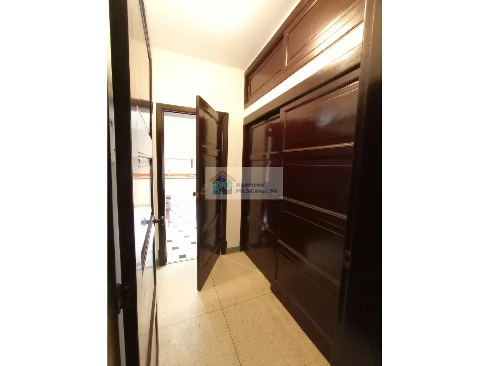 Alquilo casa 900m2 San Román 4324 - 18