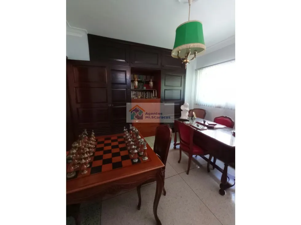 Alquilo casa 900m2 San Román 4324 - 24