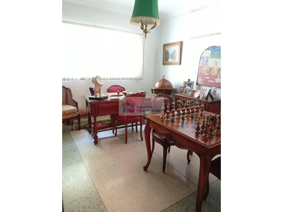Alquilo casa 900m2 San Román 4324 - 25