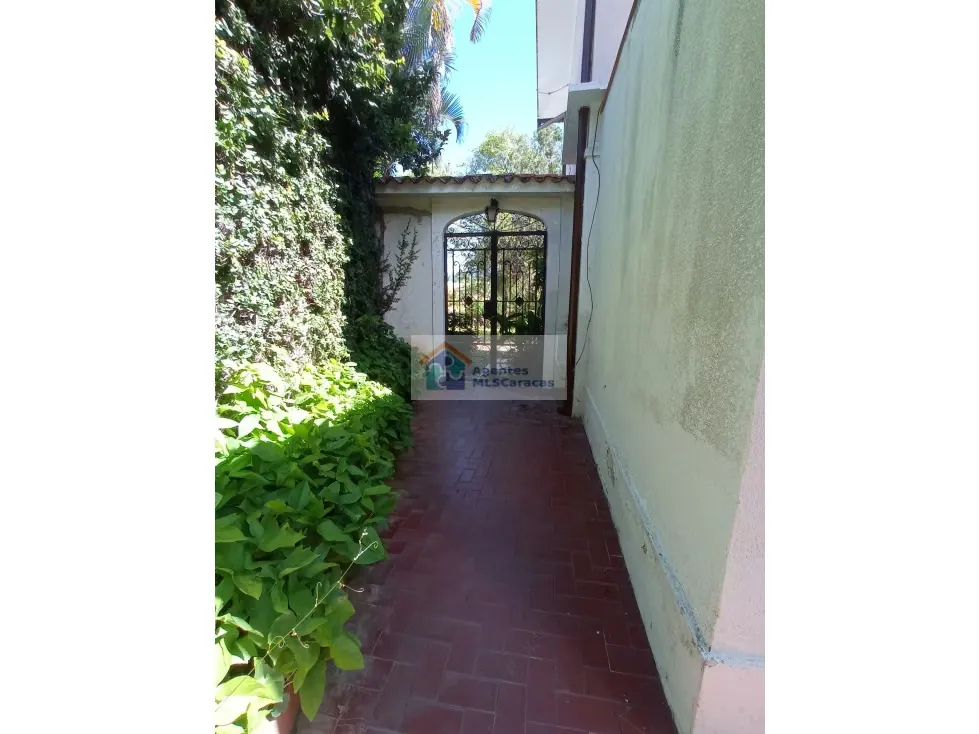 Alquilo casa 900m2 San Román 4324 - 6