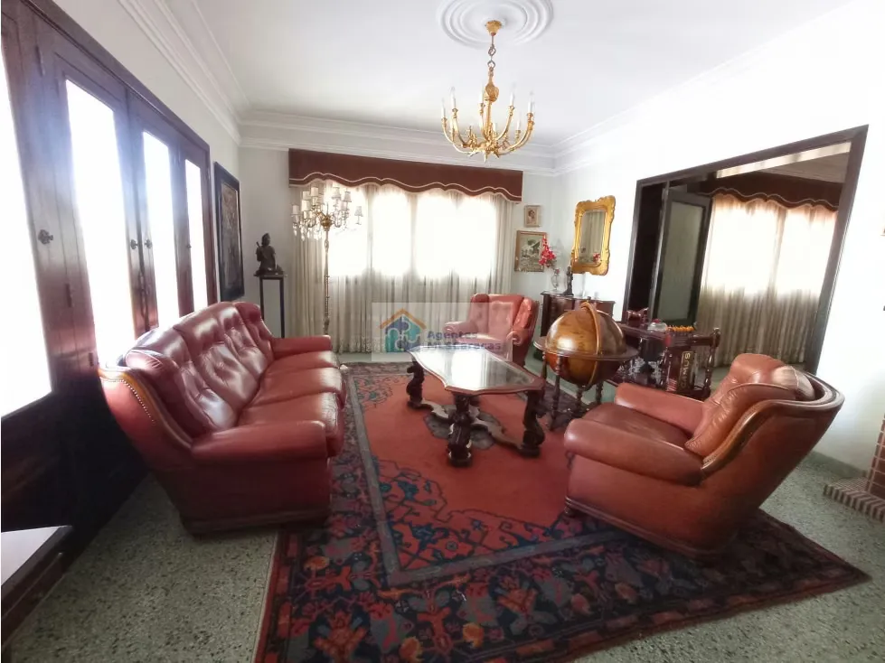 Alquilo casa 900m2 San Román 4324 - 10