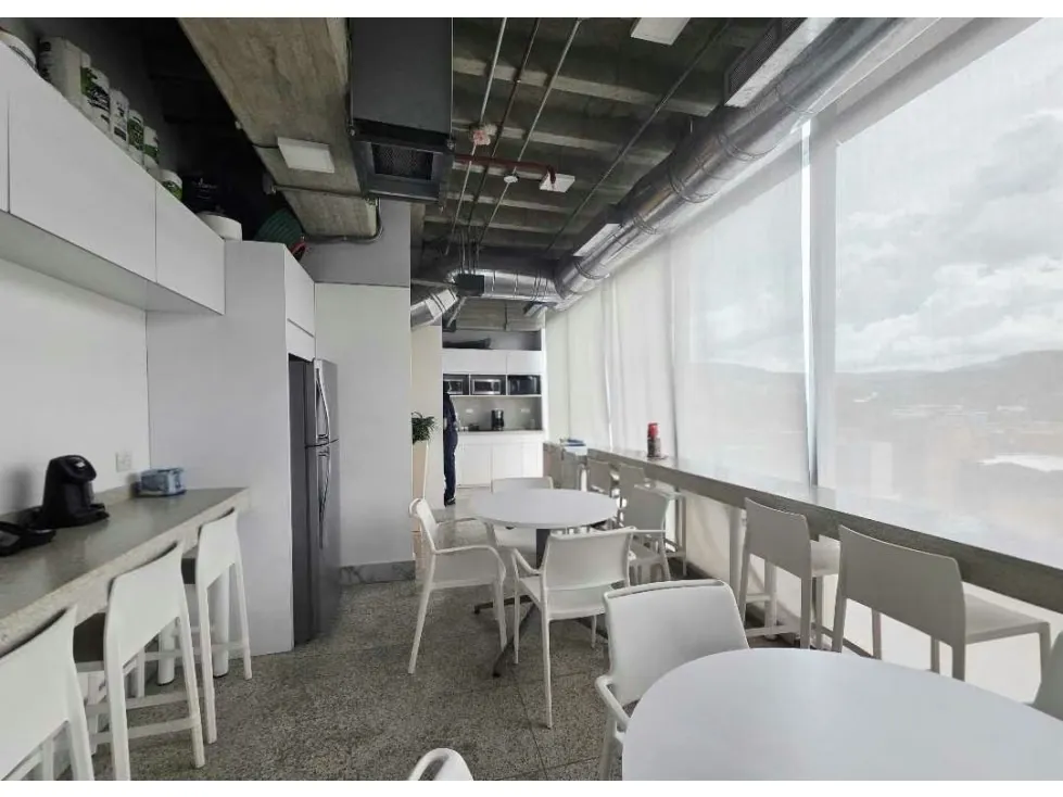 Se vende oficina 531m2 Las Mercedes 7167 - 17