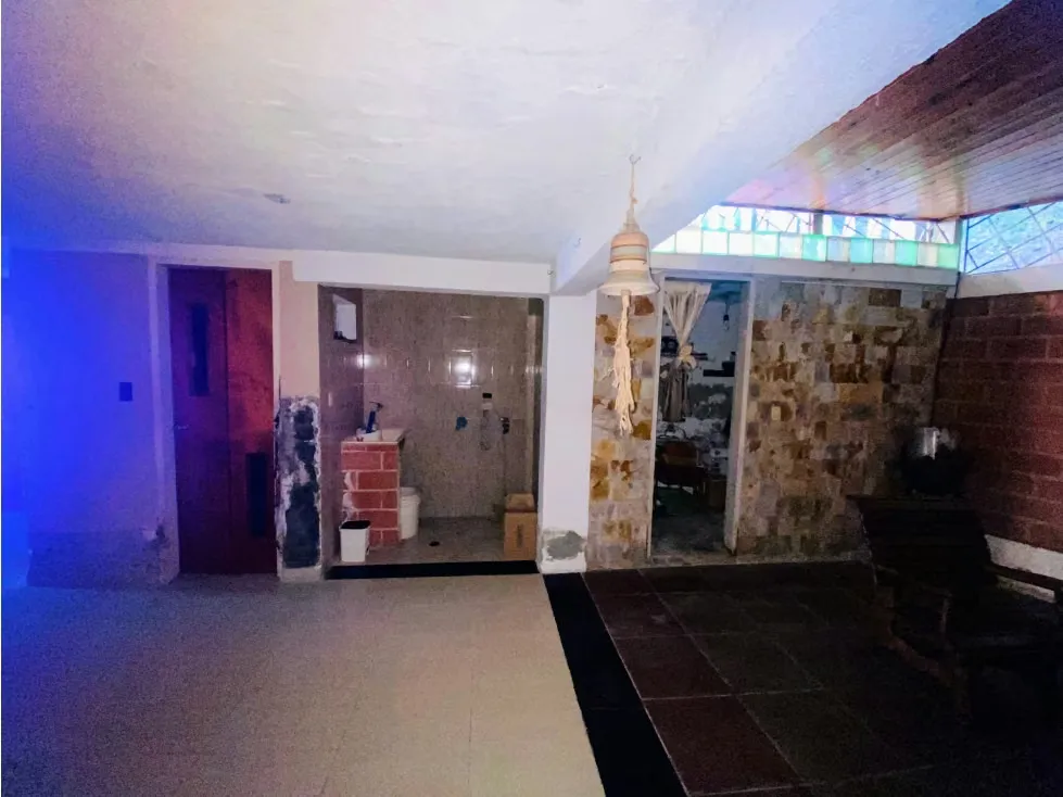 EN VENTA TOWN HOUSE EN VALLE DE CHARA DE 120M2, 4 HAB, 2 BAÑOS Y 2 P/E - 13