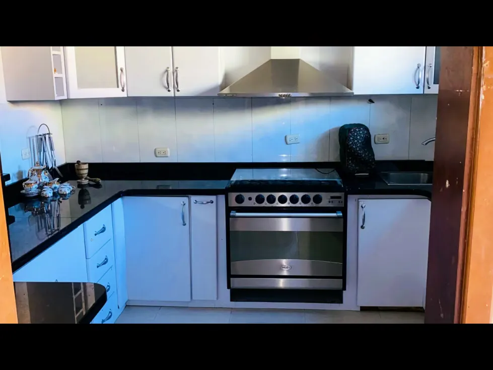 EN VENTA TOWN HOUSE EN VALLE DE CHARA DE 120M2, 4 HAB, 2 BAÑOS Y 2 P/E - 6