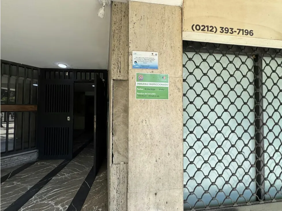 Alquilo consultorio odontológico 6m2 Altamira 2454 - 5