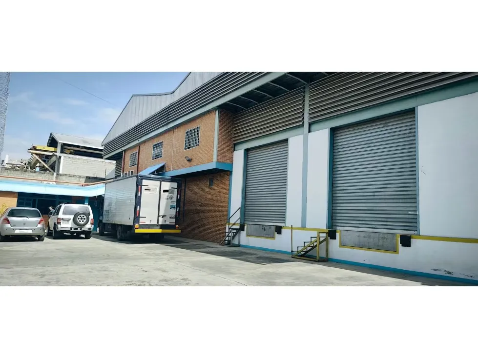 Vendo galpón 2500m2 Guarenas 1275 - 2