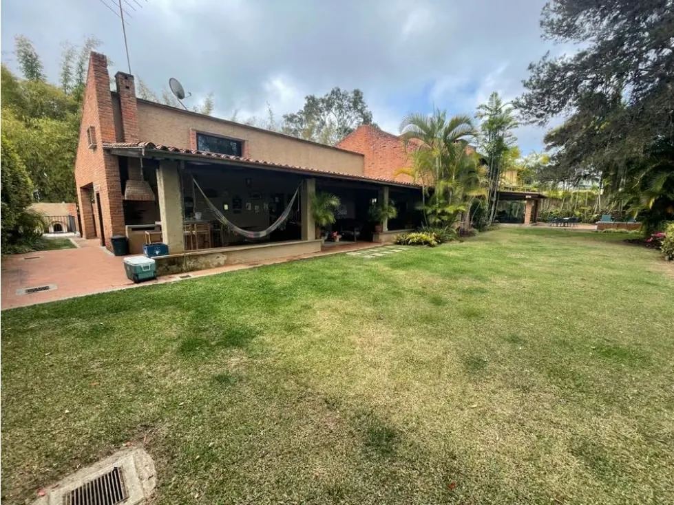 Vendo casa 500m2 4h+s/5b+s/7p La Lagunita 2362