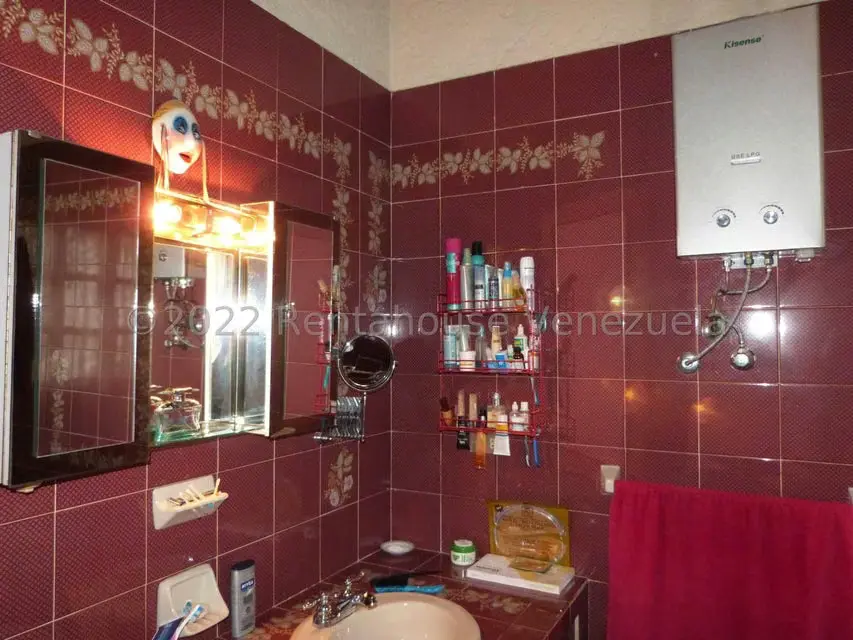 Casa (1 Nivel) en Venta en La Peña, Miranda - 32