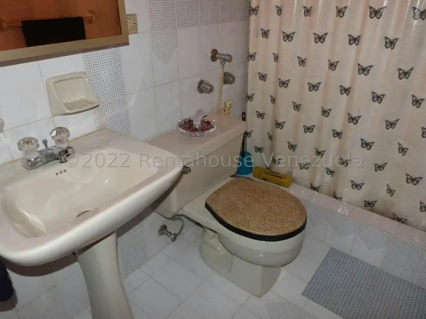 Casa (1 Nivel) en Venta en La Peña, Miranda - 40
