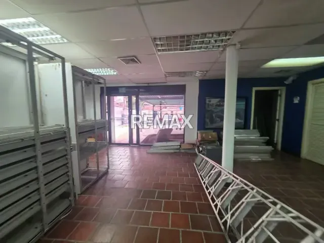 GALPON EN VENTA EN LA CALLE 70, CERCA DE LA IGLESIA SAN ALFONSO, SECTOR SANTA MARÍA - 8