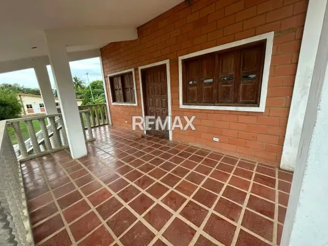 Granja en el complejo recreacional los Eucaliptos; vía Los Bucares - 13