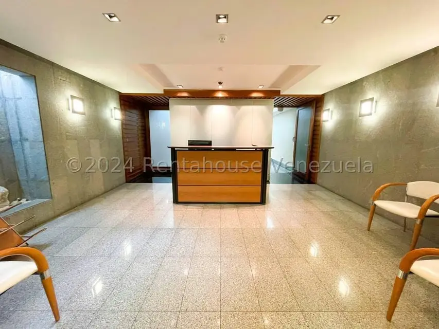 Oficina en Venta en La Trinidad, Distrito Metropolitano - 2