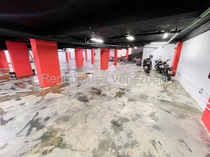 Estacionamiento en Venta en El Recreo, Distrito Metropolitano